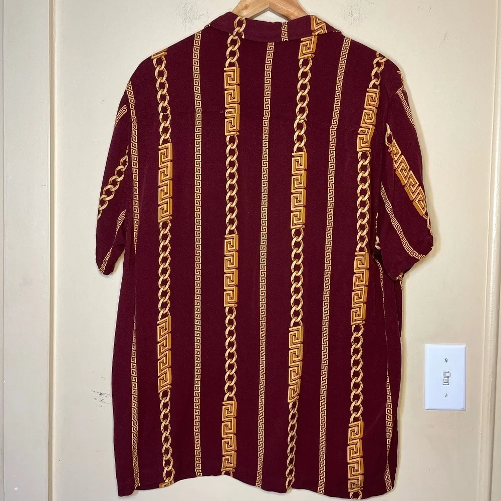 Men's Gold Chains Patterned Button up short sleeve Shirt - Picture 2 of 7